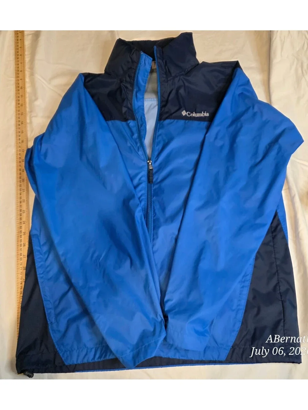 Columbia Glenmaker Mens  Blue and Black Lightweight Jacket, Size Medium